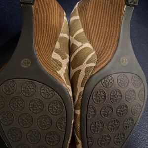 Nicole Miller Brown and Cream Wedges
